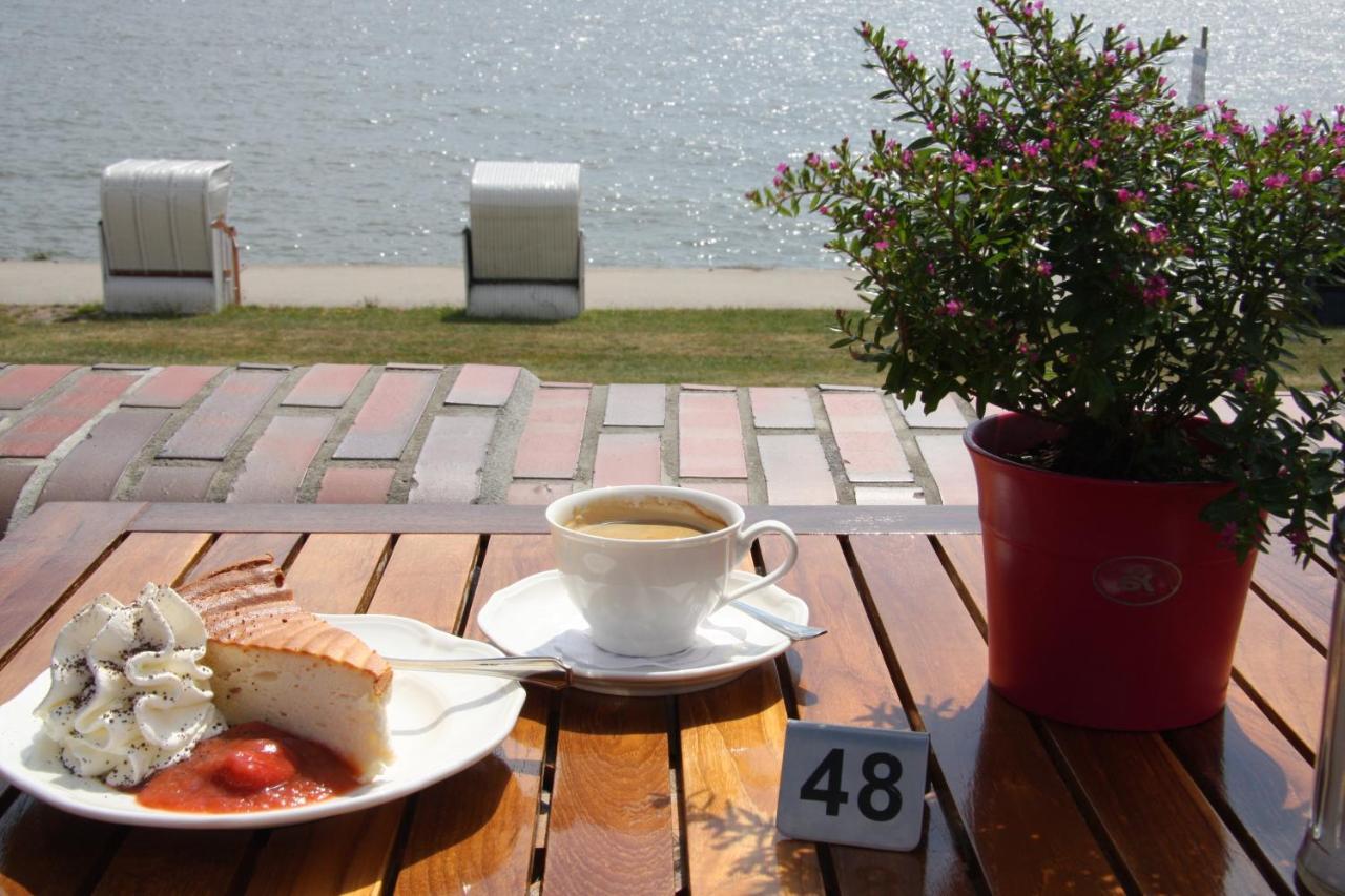 Strand-Hotel Seenelke วิลเฮล์มฮาเฟน ภายนอก รูปภาพ